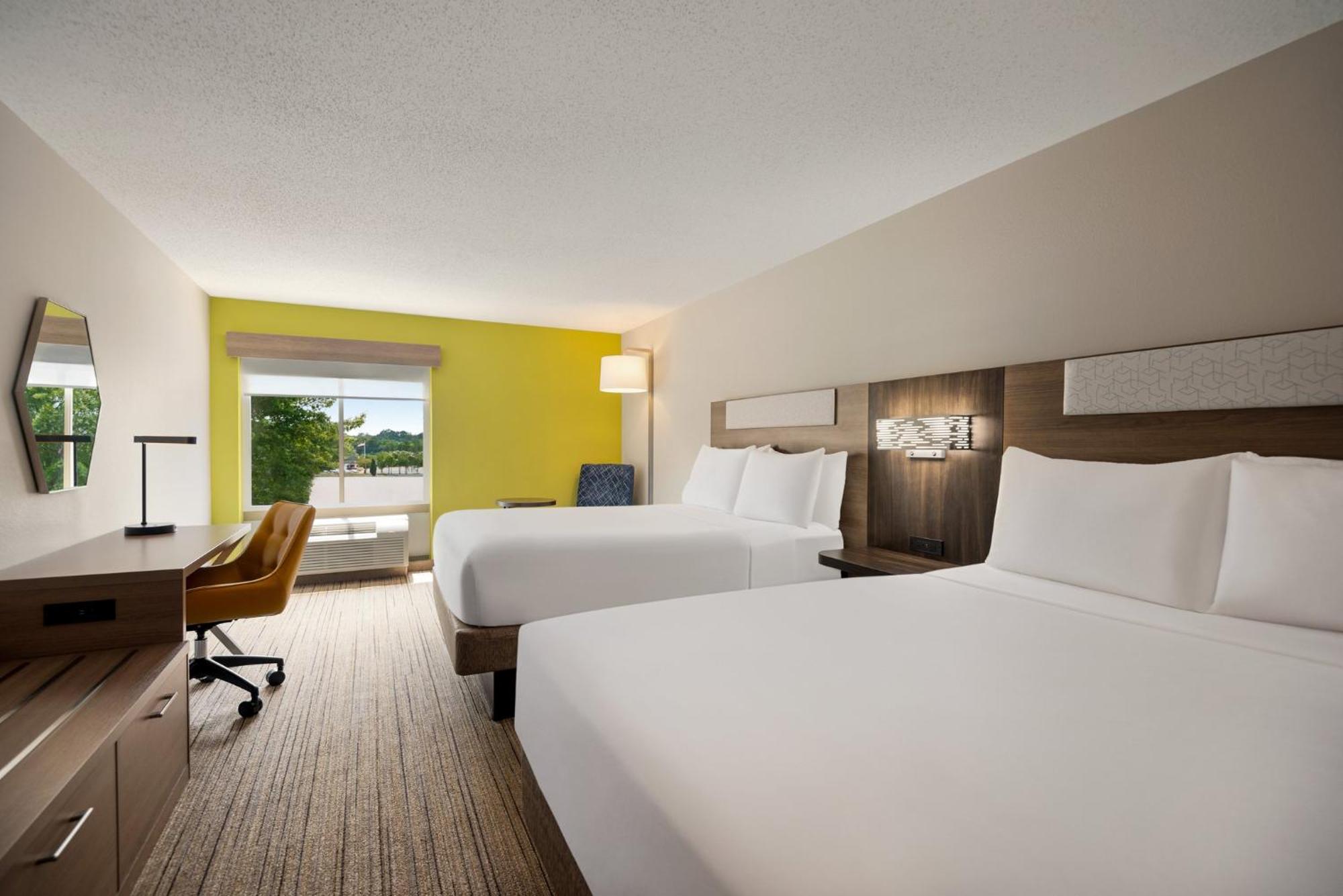 Holiday Inn Express Hotel & Suites Fredericksburg By Ihg Экстерьер фото