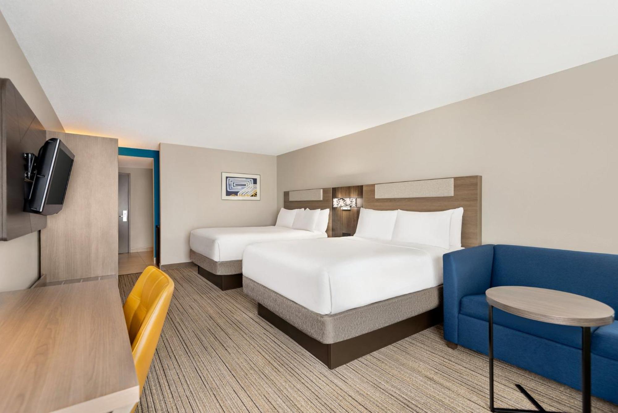 Holiday Inn Express Hotel & Suites Fredericksburg By Ihg Экстерьер фото