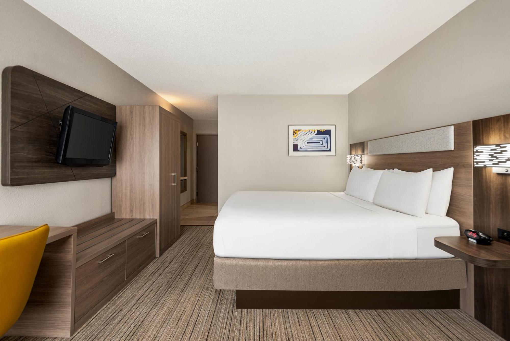 Holiday Inn Express Hotel & Suites Fredericksburg By Ihg Экстерьер фото
